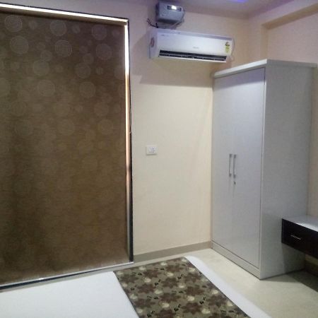 Hotel Anamsa Residency Vrindāvan Exterior foto