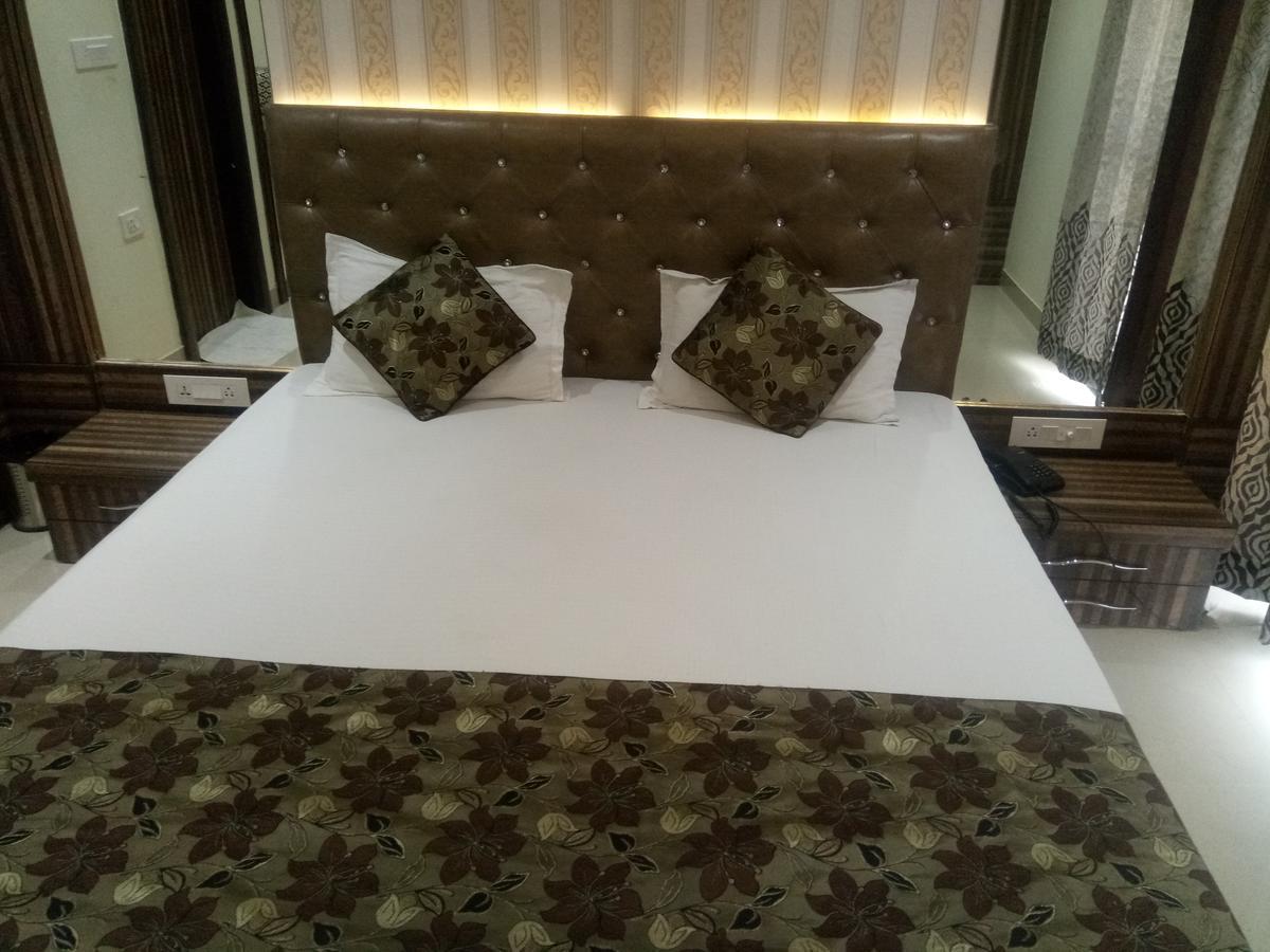 Hotel Anamsa Residency Vrindāvan Exterior foto