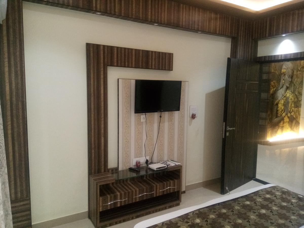 Hotel Anamsa Residency Vrindāvan Exterior foto